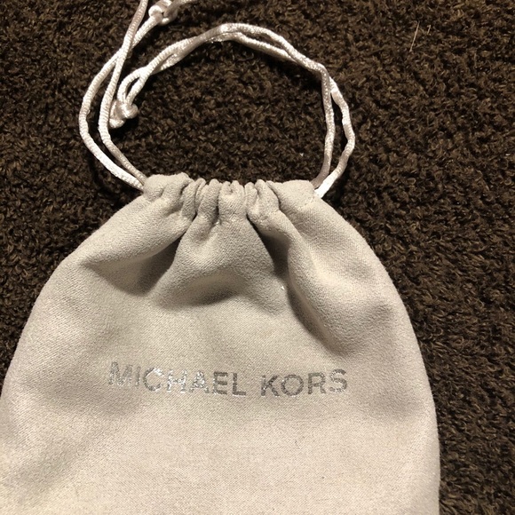 Michael Kors link bracelet. - Picture 7 of 8